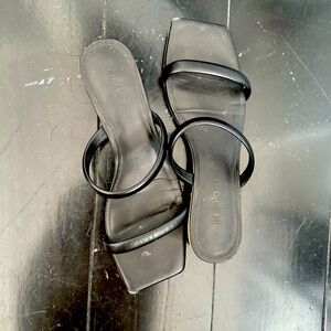 Cult Gaia Liz sandal in black